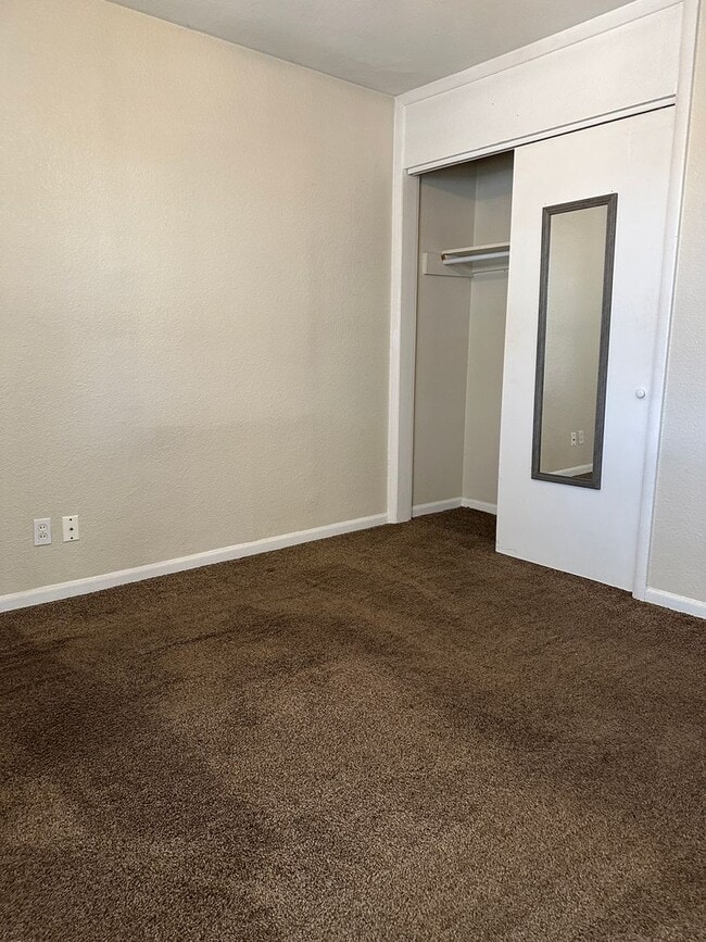 Building Photo - 3431 SW Brendan Ave