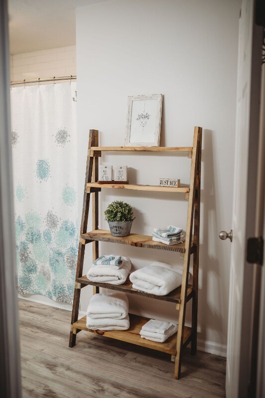 Building Photo - 9237 Shorter Lake Rd