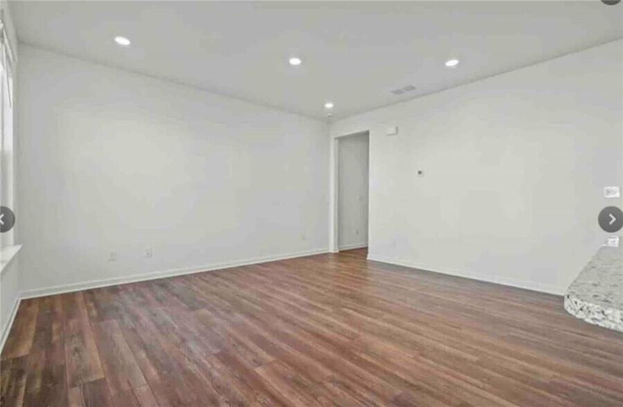 Building Photo - 149 Star Ct