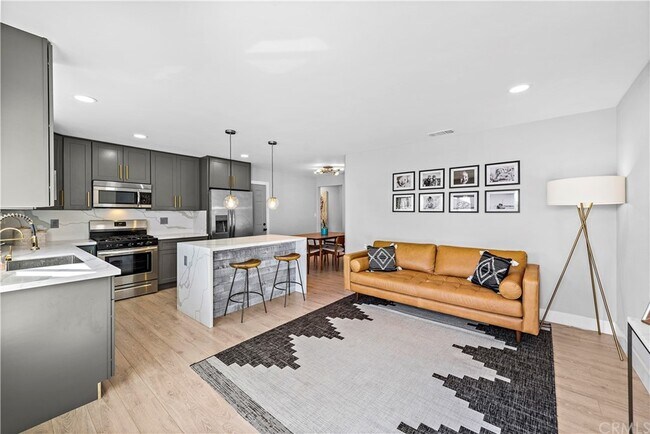 Building Photo - 5136 Alumni Pl