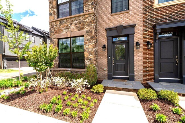 Building Photo - 12544 Ovation Dr
