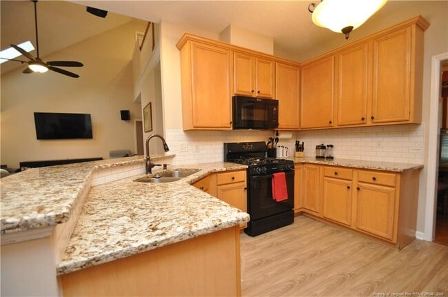 Building Photo - 5633 Yates Garden Ln