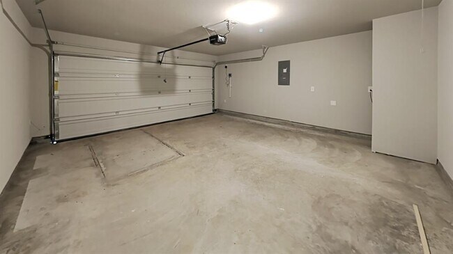 Building Photo - 10421 NW 25th Ter