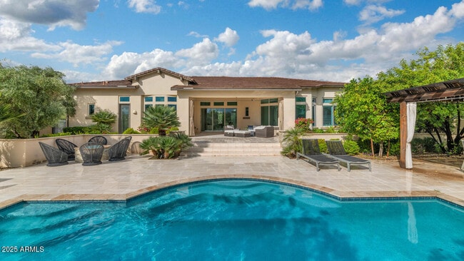 Building Photo - 5413 E Juniper Cyn Dr