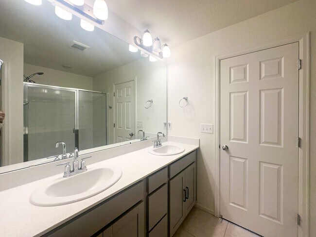 Building Photo - 17430 Pacific Peak Cir