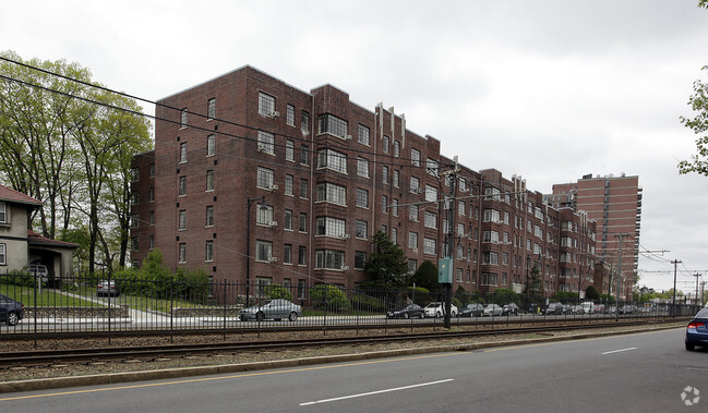 Building Photo - Parklake Apartments