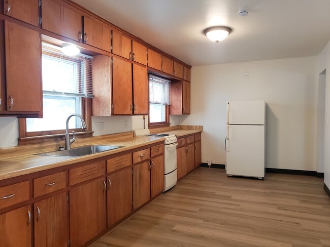 Building Photo - 2980 Hope Rd