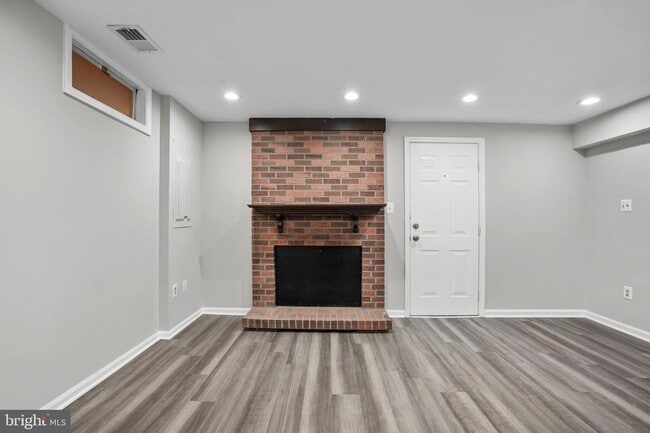 Building Photo - 10506 Lime Tree Way
