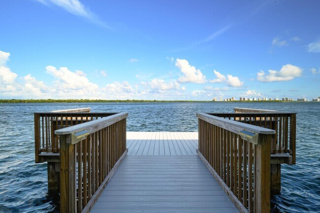 Building Photo - 52 Yacht Club Dr