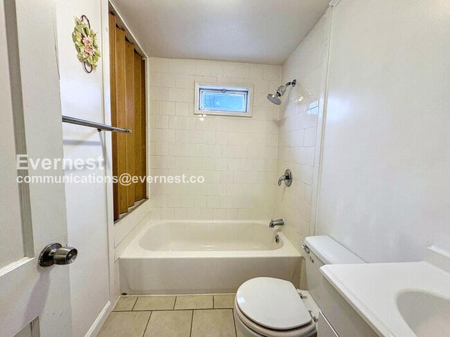 Building Photo - 5215 Muth Ave