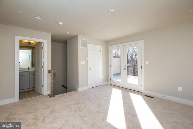 Building Photo - 4932 Trail Vista Ln