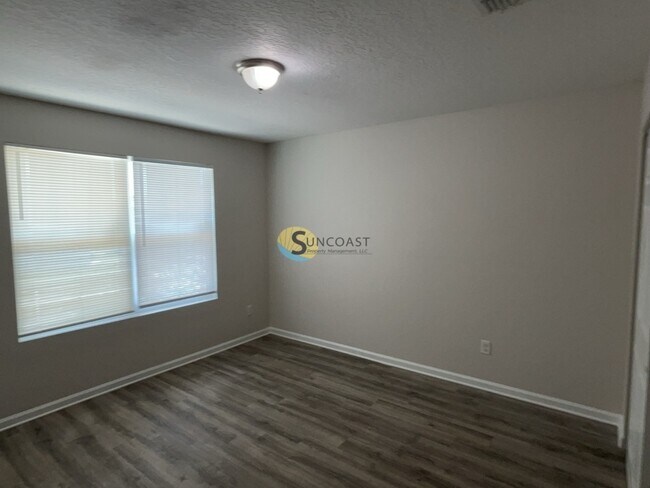Building Photo - 9224 Western Way