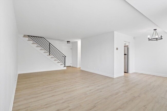 Building Photo - 301 N Beauregard St
