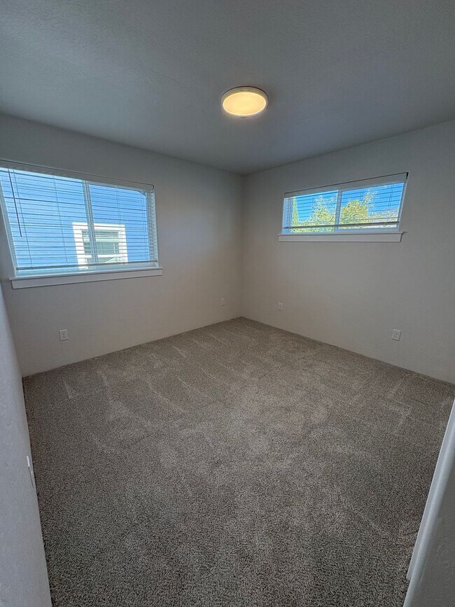 Building Photo - New Construction 3-bedroom, 2-bathroom Townhouse