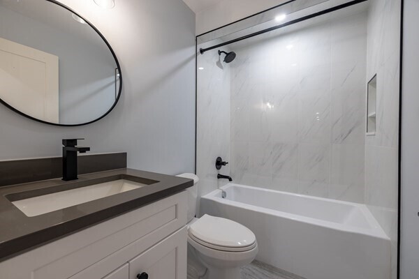 Building Photo - 19 Sawyer Ave