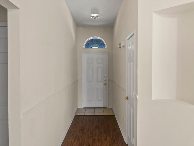 Building Photo - Charming 4-Bedroom Home in Mansfield ISD!