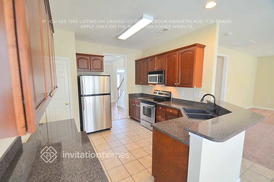 Building Photo - 8502 Suttonview Dr