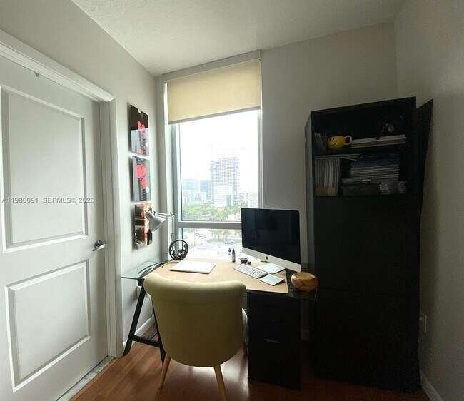 Building Photo - 333 NE 24th St