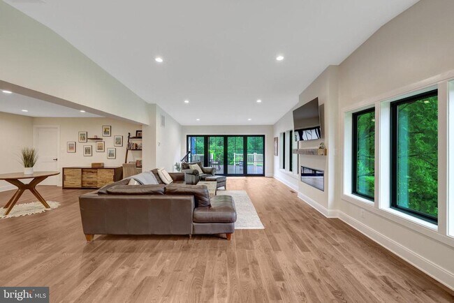 Building Photo - 10904 Belgravia Ct