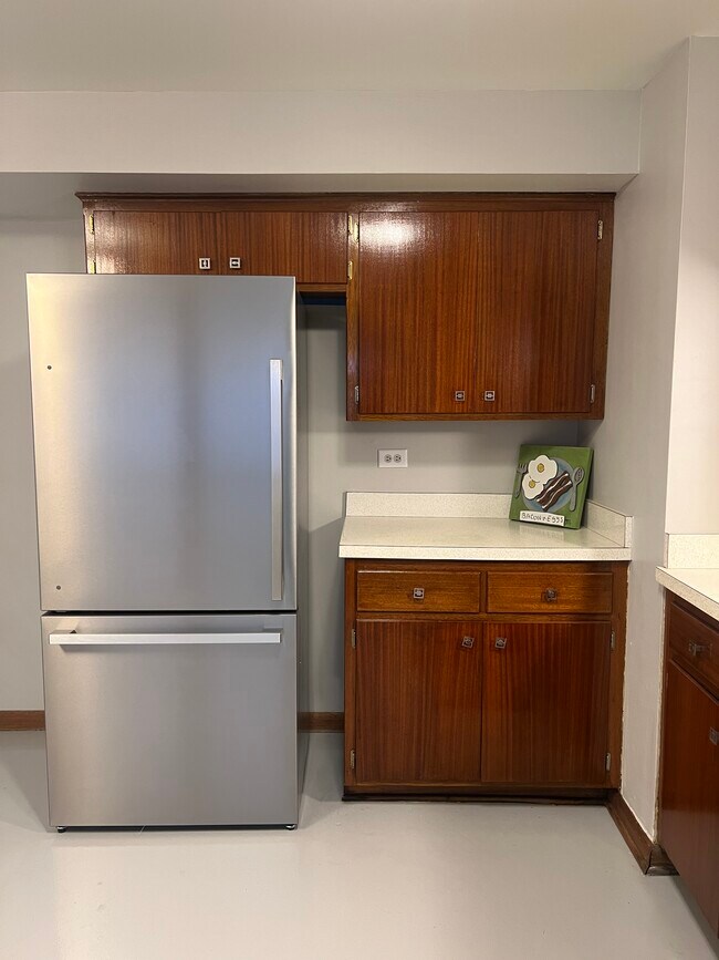 Building Photo - 2631 N 74th Ave