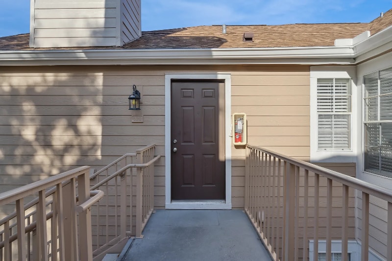 Building Photo - 682 Youngstown Pkwy