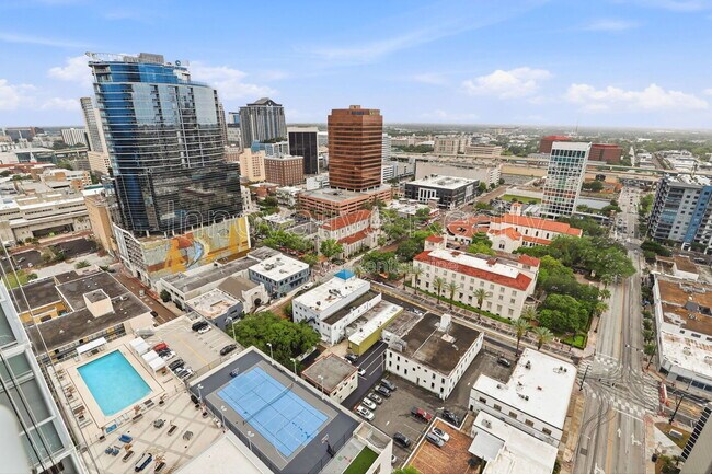 Building Photo - 150 E Robinson St