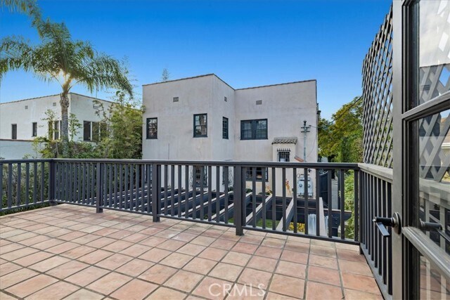 Building Photo - 1116 S Highland Ave