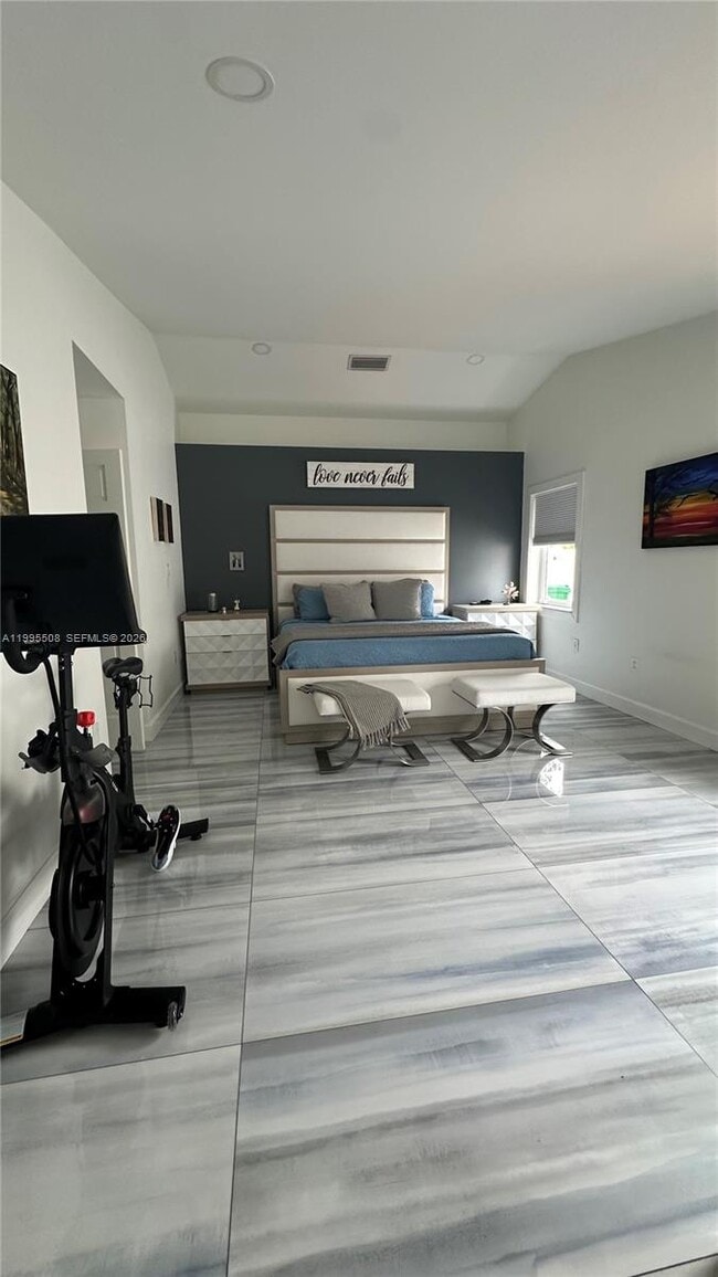 Building Photo - 13411 SW 17th Ct