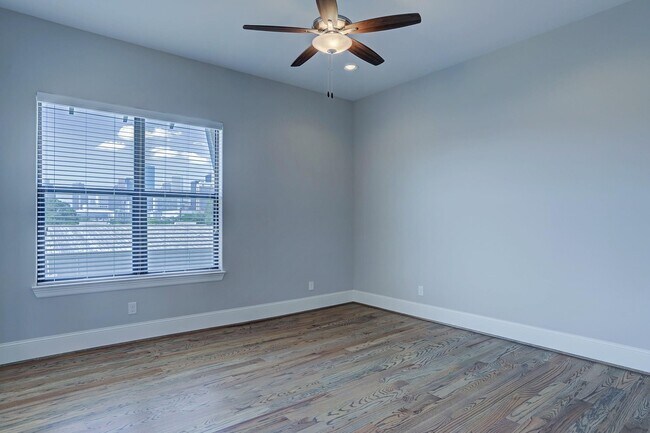 Building Photo - 1509 Nagle St