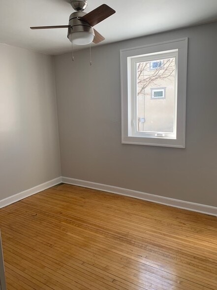 Room 2 - 427 19th Ave NE