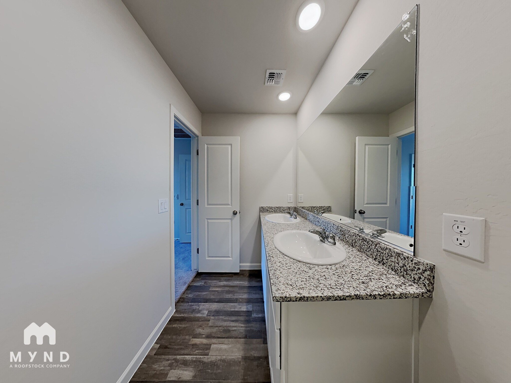 Building Photo - 222 S Picacho Heights Rd