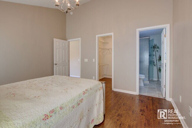 Building Photo - 97 Avonshire Dr