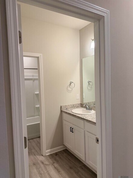Building Photo - 6407 Tiger Pointe Dr.