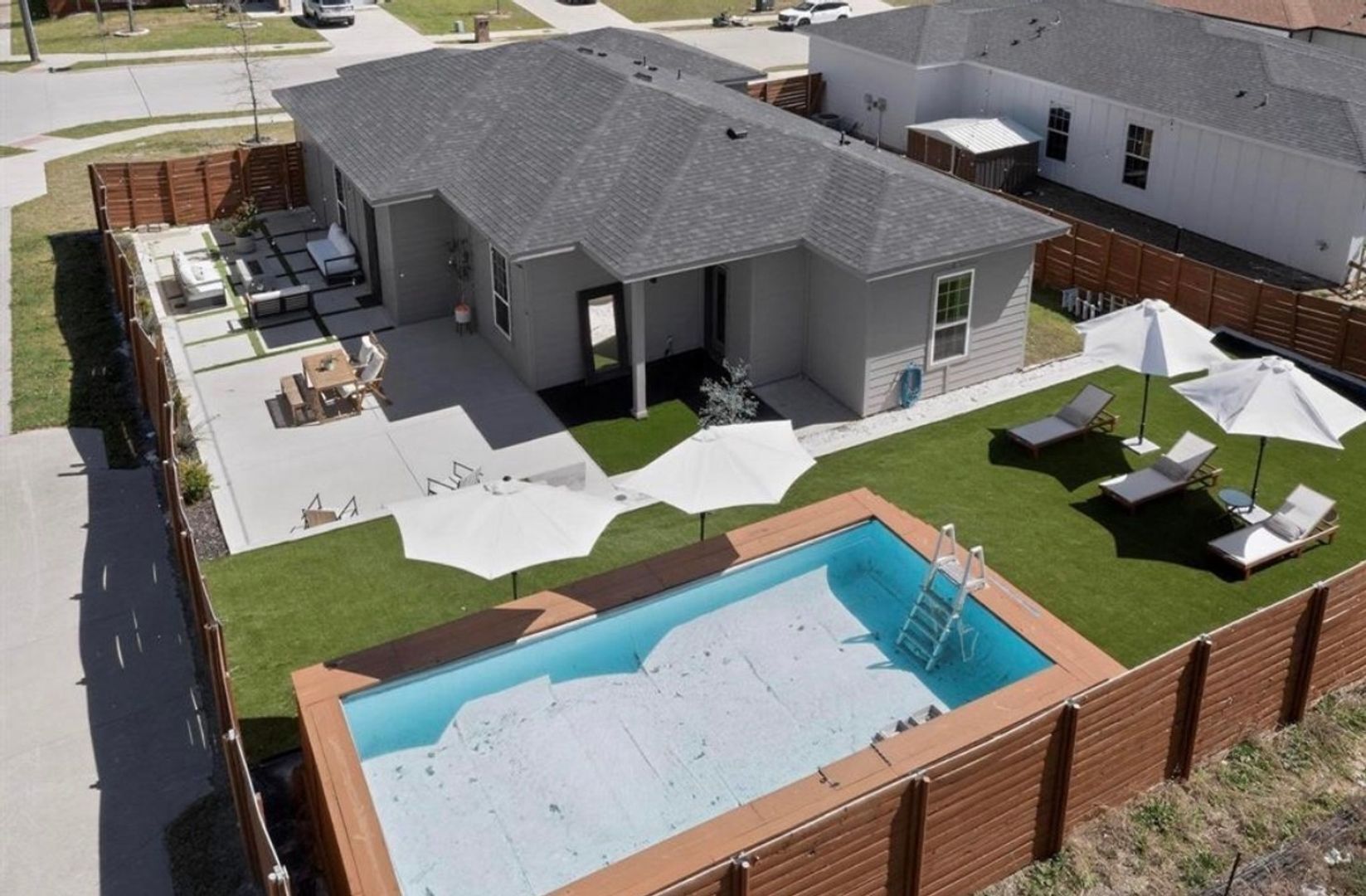 Building Photo - 3889 Sam Cir