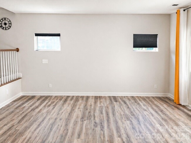 Building Photo - 2019 Red Ash Dr