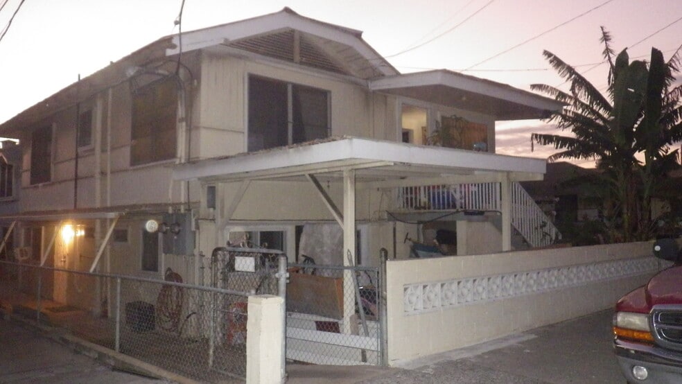 front house, not actual apt - 1725 Hoe St