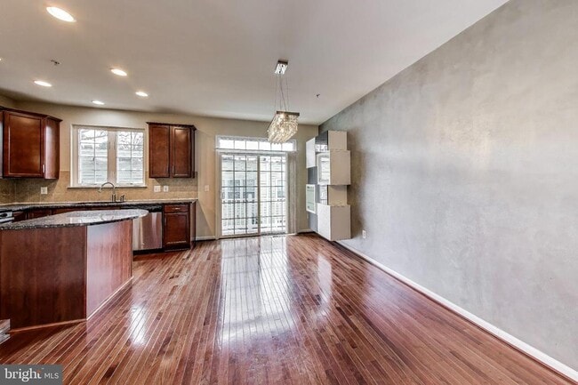 Building Photo - 2133 Little Sorrel Way