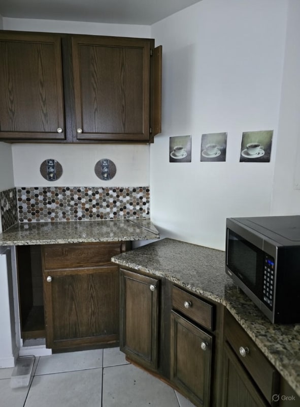 Building Photo - 1832 Callahan St