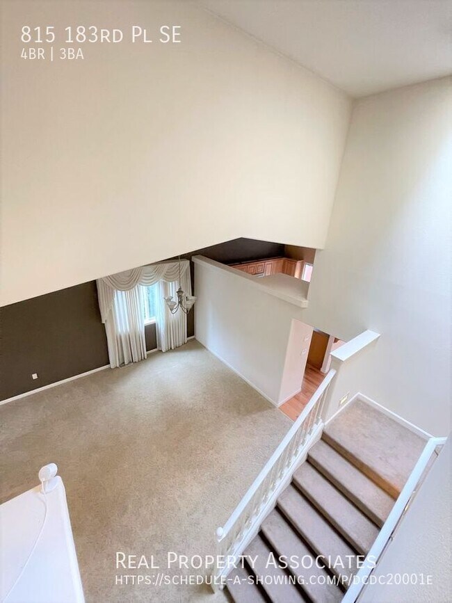 Building Photo - 815 183rd Pl SE