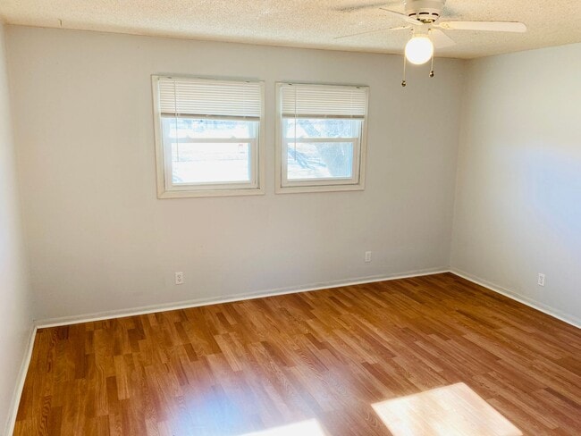 Building Photo - Affordable 2 Bedroom Apartment!