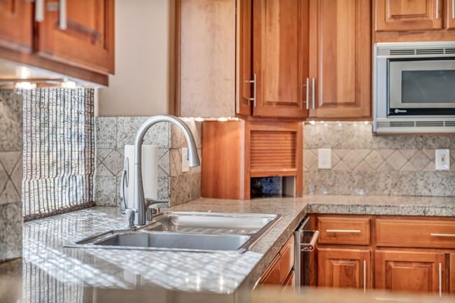 Building Photo - 1520 Taos Ln