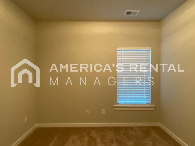 Building Photo - DEPOSIT PENDING! Home for Rent in Clanton, AL!!! COMING SOON! Deposit Pending!!