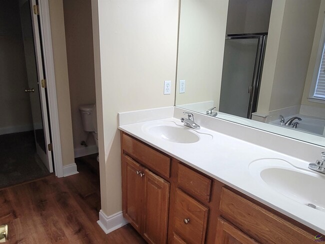 Building Photo - 101 Pamlico Ct