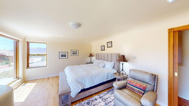 Building Photo - Custom Adobe style home in exclusive Navaj...