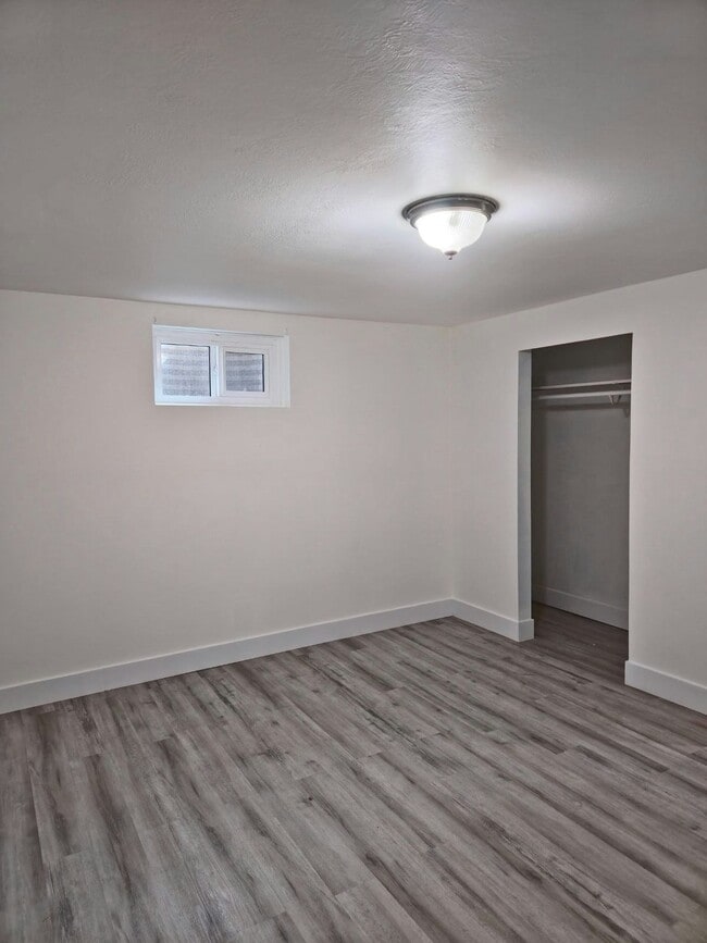 Building Photo - 3723 Kewanee Dr