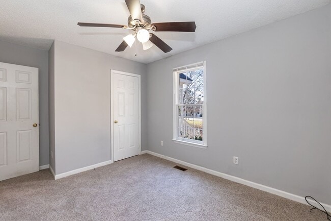 Building Photo - Great Corner Lot Home in Downtown Clayton