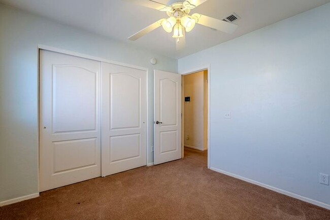 Building Photo - Your Private Oasis Awaits: Spacious 3-Bedr...