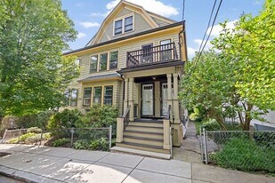 Building Photo - 14 Hurlcroft Ave