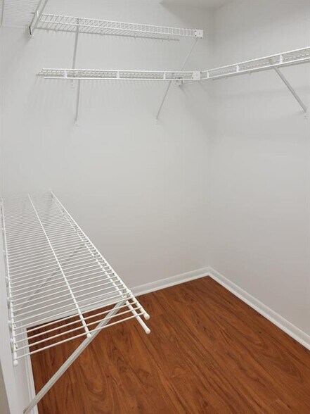 Building Photo - 1300 SW 125th Ave