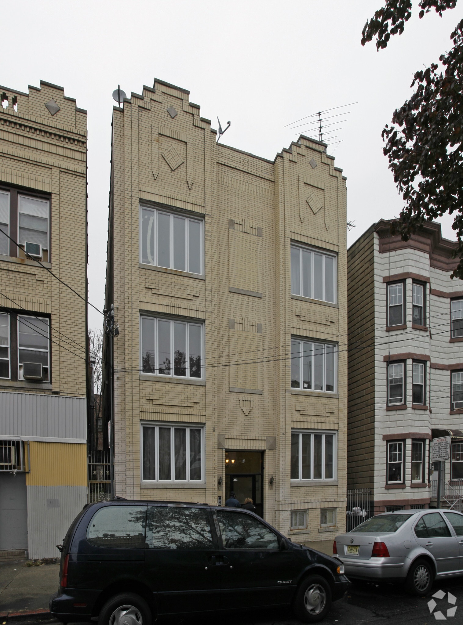 Building Photo - 12 Vroom St